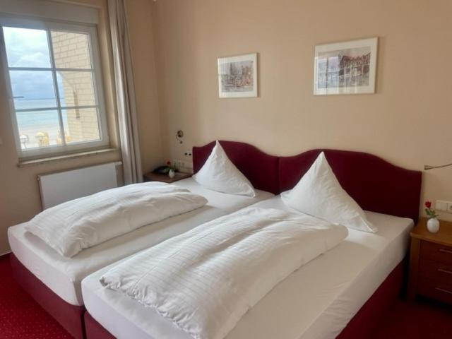 Strandhotel Отель Грёмиц