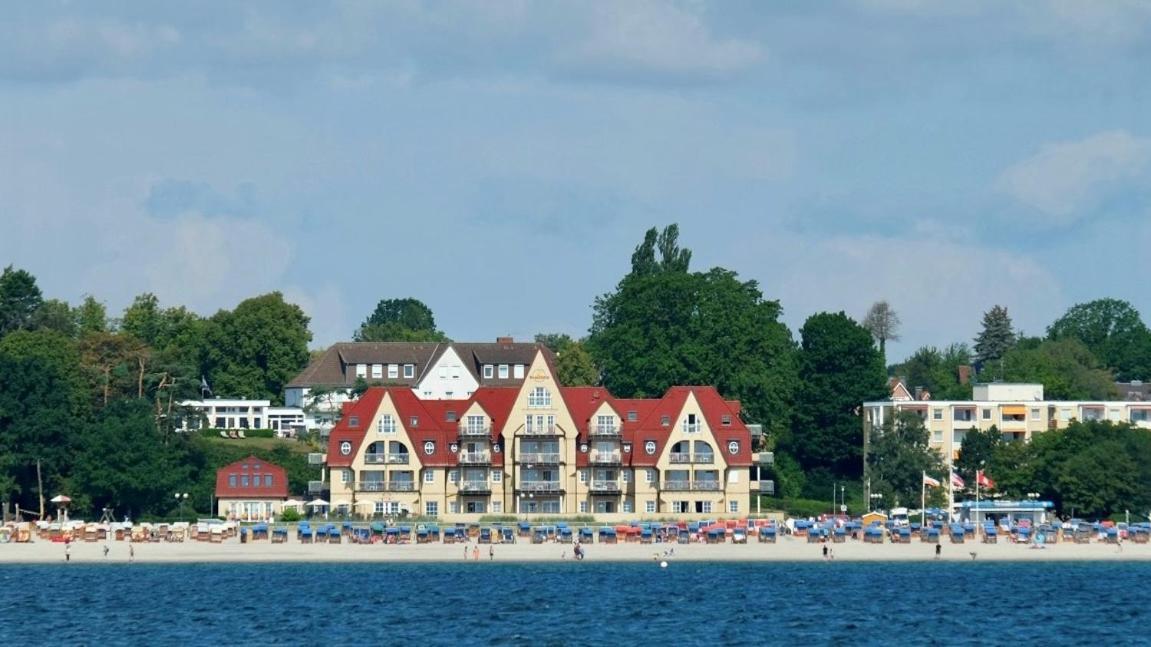 Отель Strandhotel Грёмиц