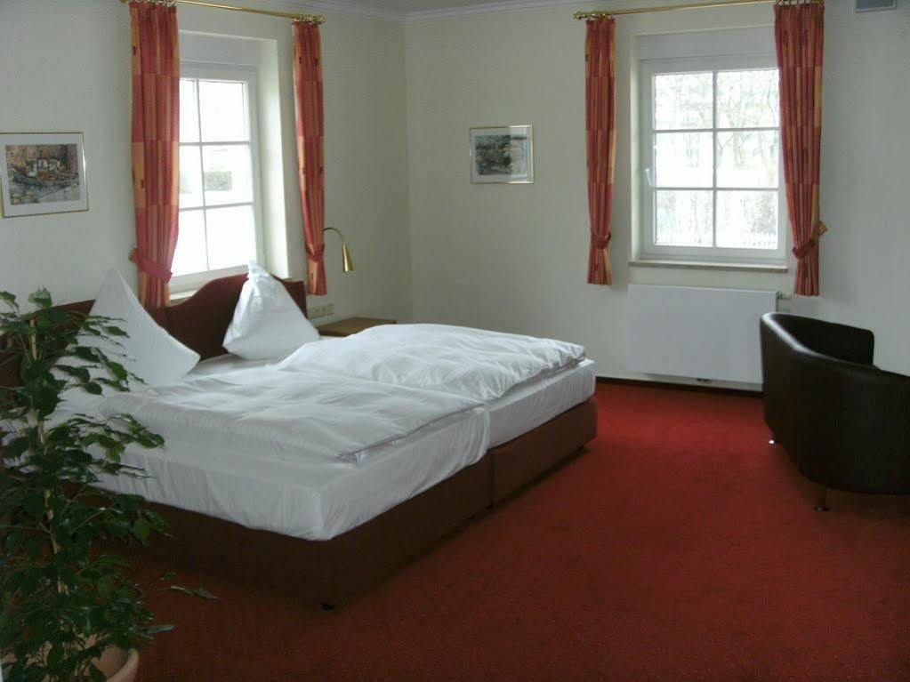 Отель Strandhotel